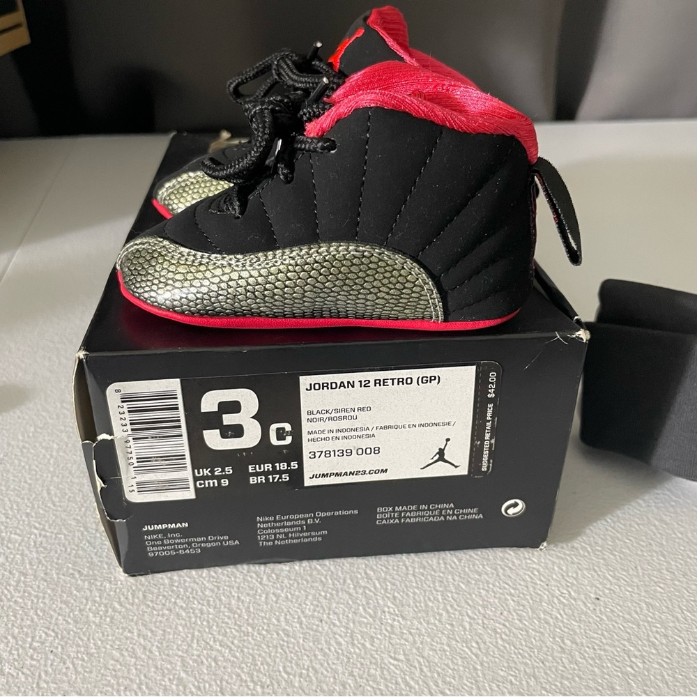Jordan Retro 12 Infant 3C Shoes and Baby Hat in Black and Siren Red NIB NWT